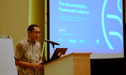 WRI Indonesia Country Director Nirarta Samadhi gives remarks at the Accountability Framework initiatives (AFi) event.