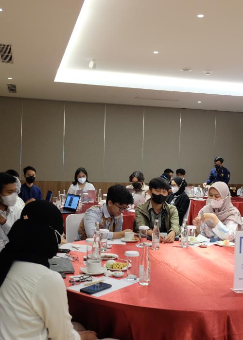 Youth in Bandung in a discussion.