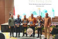 Perwakilan WRI Indonesia, IAP, dan APEKSI