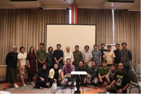 peserta pelatihan pemantau independen