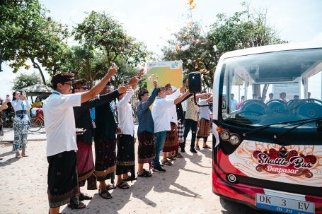 Soft launching Shuttle Intaran pada Pasar Rakyat