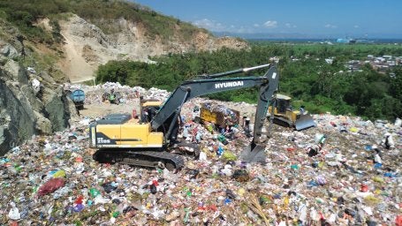 wri-indonesia-survei-komposisi-sampah.jpg