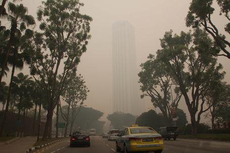 Singapore experienced record-breaking levels of air pollution in recent days. Photo credit: davidwjford/Flickr