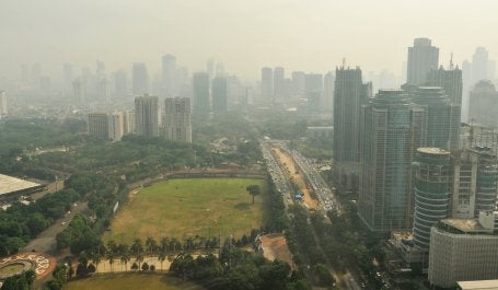 Jakarta's sky around Senayan area. Photo credit: Aaron Minnick/World Resources Institute