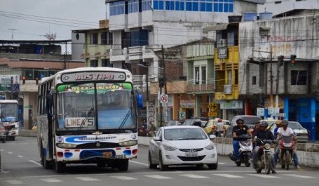 Bus in Quito. Flickr/Malcolm K.