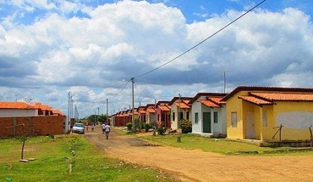 Minha Casa, Minha Vida affordable housing project in Brazil. Photo by Paulomedford/Wikimedia Commons