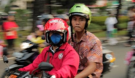 In 2009, Indonesia made a bold move by voluntarily pledging to achieve a 26 percent reduction in emissions against the business-as-usual scenario in 2020. Photo by James Anderson/WRI.