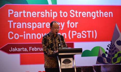Deputy of Maritime Affairs and Natural Resources Arifin Rudiyanto opens the International Workshop of Partnership to Strengthen Transparency for Co-Innovation (PaSTI). Photo credit: Dwi Feriyanto for WRI Indonesia