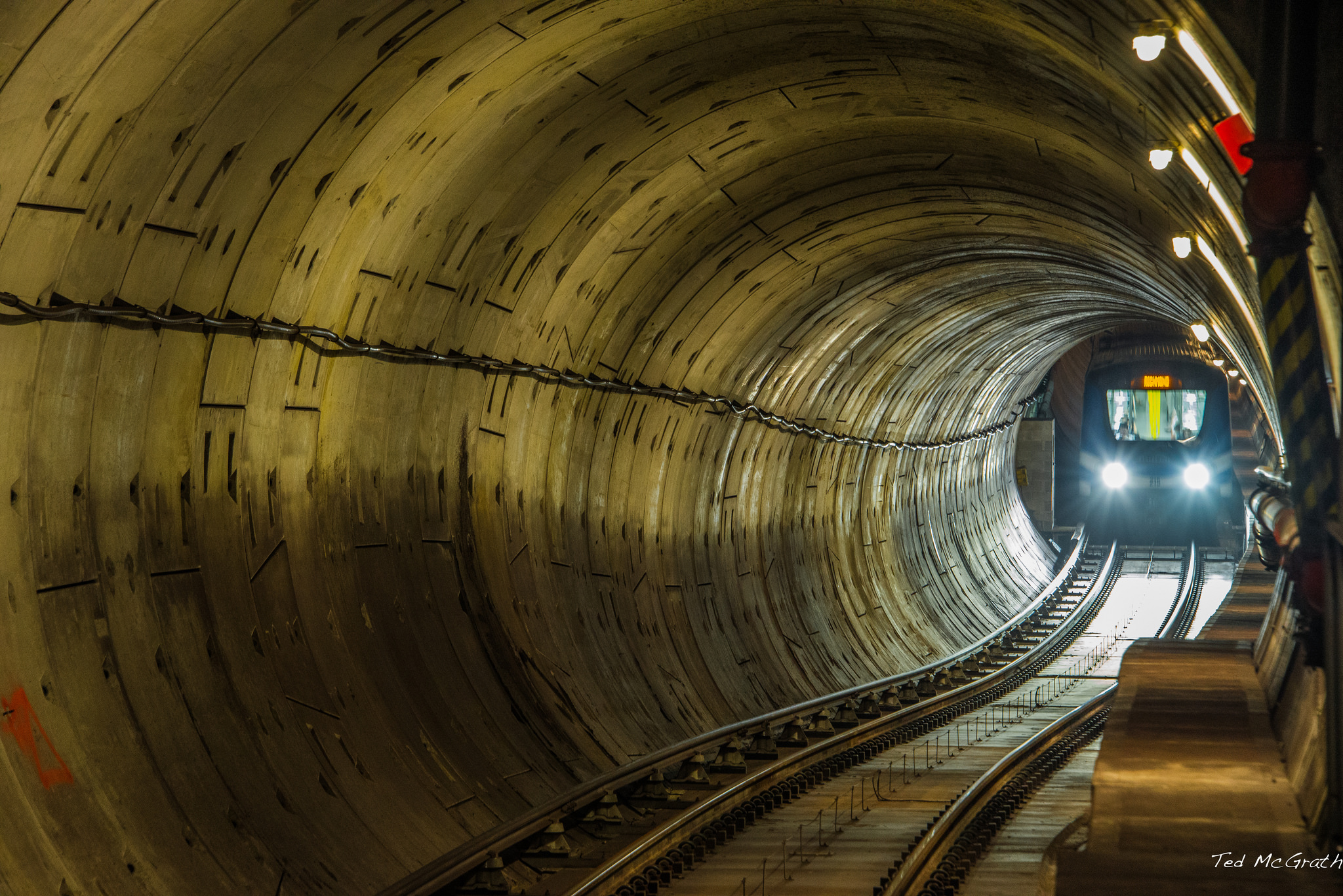 <p>Kereta bawah tanah di Vancouver. Flickr/Ted McGrath</p>
